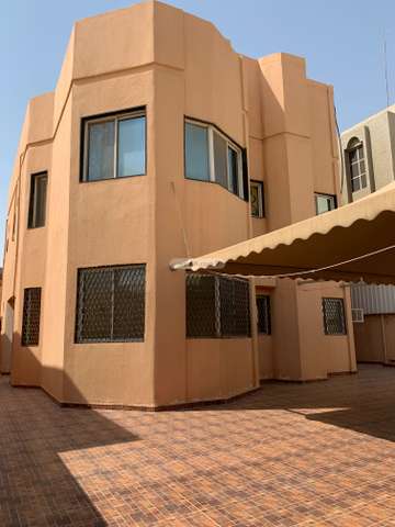 Villa 450 SQM with 1 Apartment Facing North, South Al Mursalat, North Riyadh, Riyadh