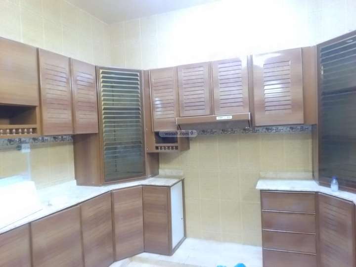 Semi-Furnished Apartment 200 SQM with 4 Bedrooms Al Ufuq, Buraidah
