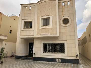 فيلا 420 متر مربع جنوبية على شارع 15م الياسمين، شمال الرياض، الرياض