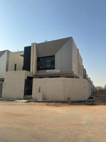 فيلا 261 متر مربع جنوبية شرقية على شارع 15م اليرموك، شرق الرياض، الرياض