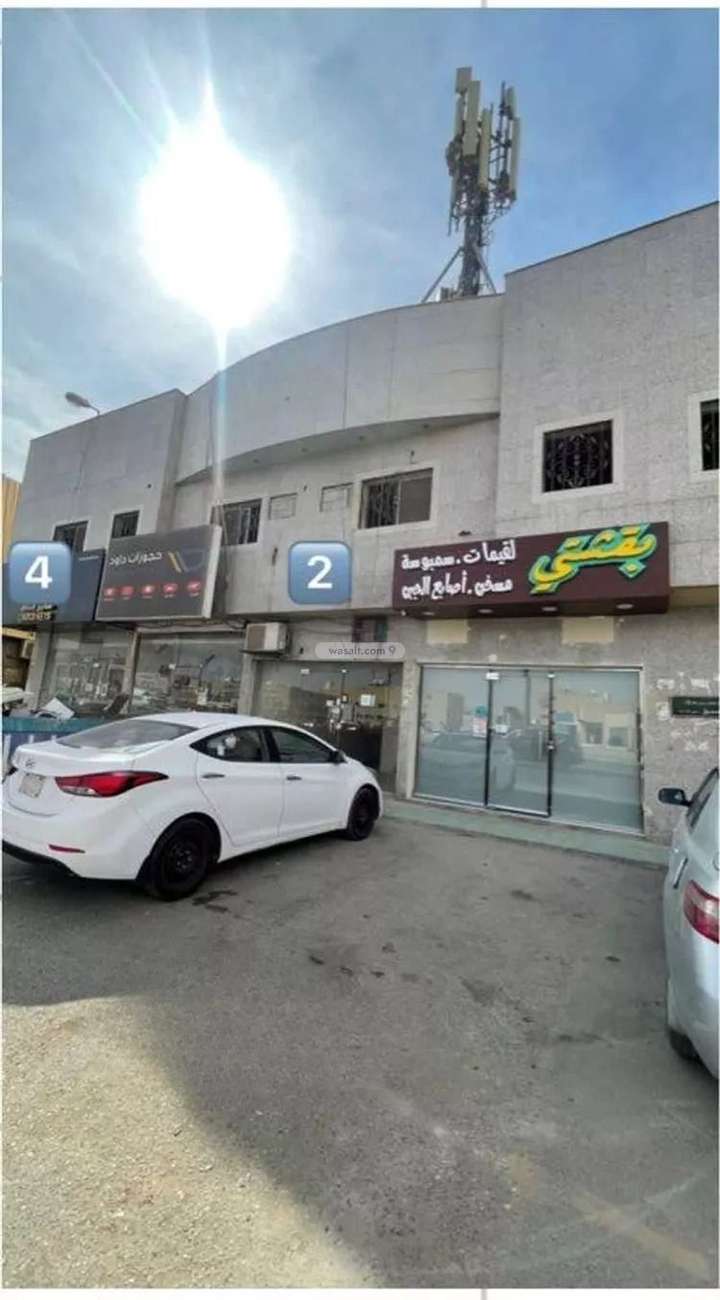 Showrooms for Rent in Al Nafel