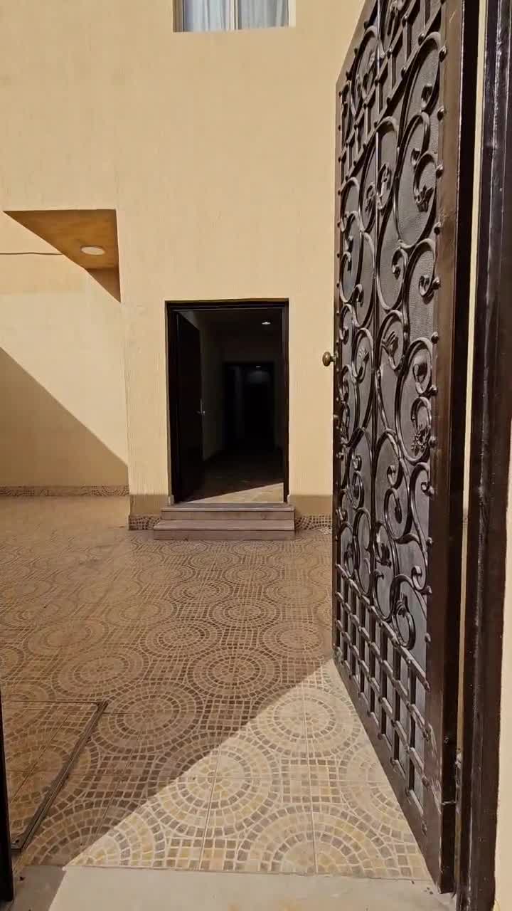 Floor 345 SQM with 4 Bedrooms Al Taawun, North Riyadh, Riyadh 